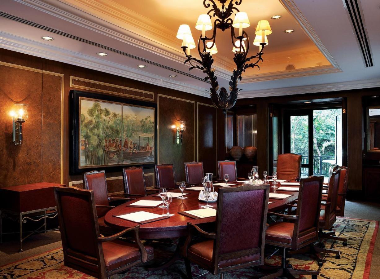 Royal Livingstone Hotel By Anantara Екстер'єр фото